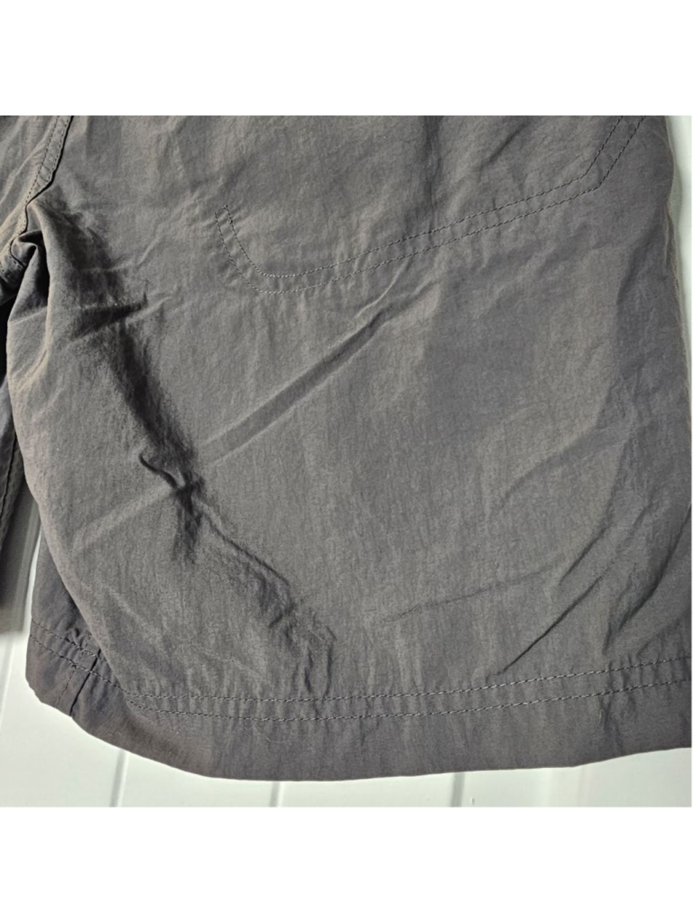 Mountain Hardwear sz 10 grey cargo hiking shorts with built in belt - Picture 12 of 14